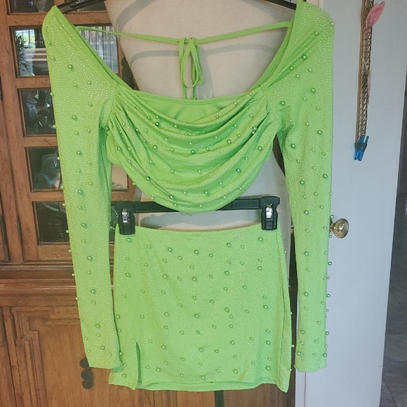 Statement Piece! Lime Green Beaded Skirt Set - Picture 1 of 10